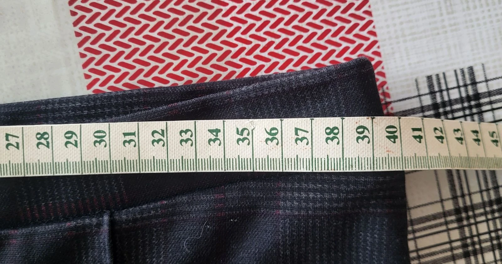 Yessica de C&A Pantalon / Legging TFr40/TL- Cinza com Quadros Escoceses -Tamanho Elástico Novo – photo 10